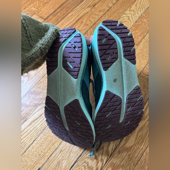 Brooks Women's Hyperion Tempo Road Running Shoe (size 8) - Picture 5 of 8